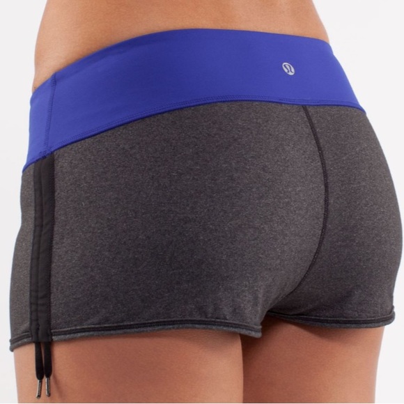 Lululemon Hot Move Short 2 - Picture 3 of 11